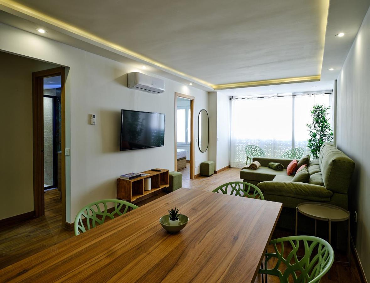 Leo Home- Bright & Centric 3 Bedrooms Apartment With Private Parking Included มาลากา ภายนอก รูปภาพ