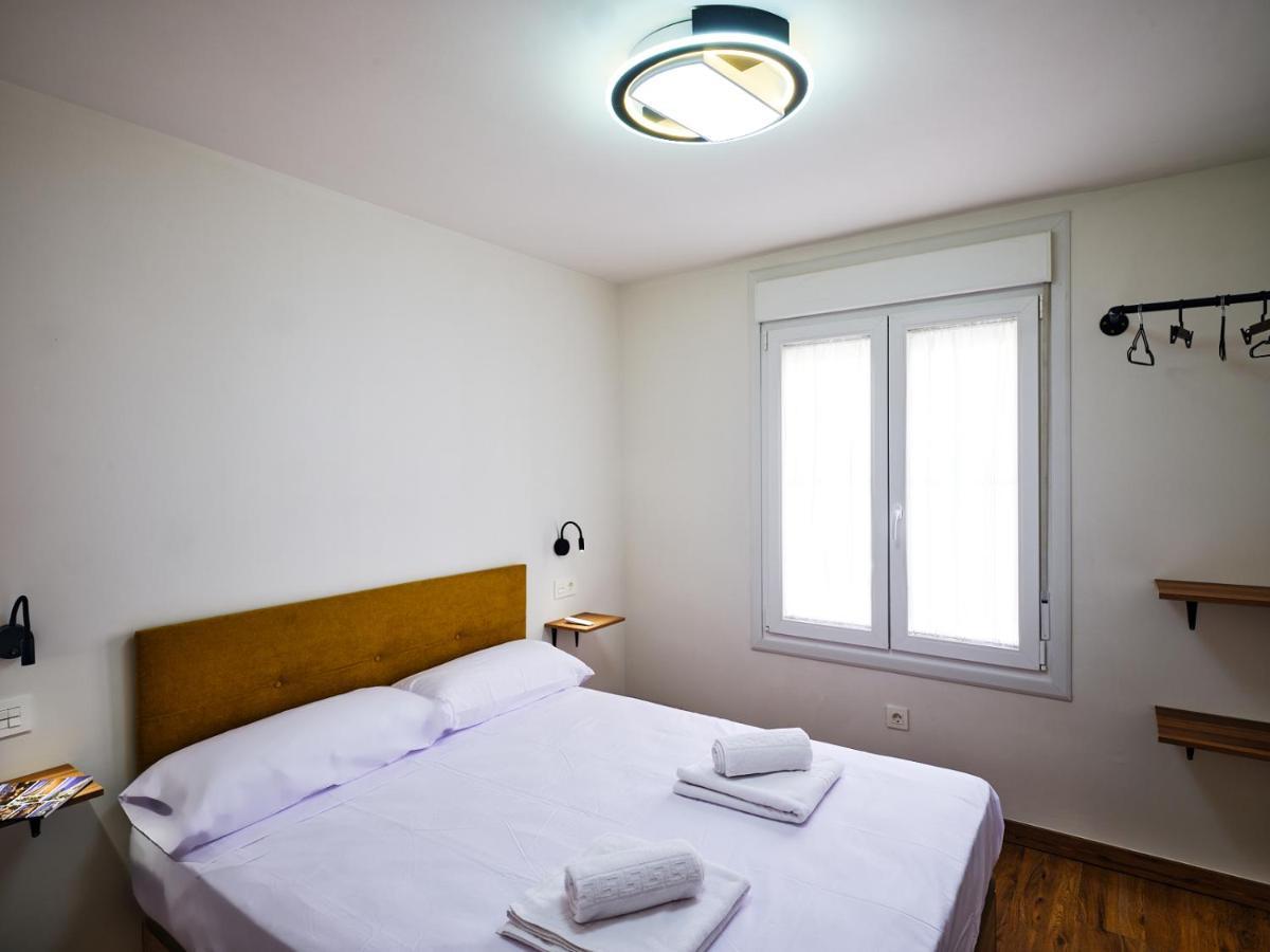 Leo Home- Bright & Centric 3 Bedrooms Apartment With Private Parking Included มาลากา ภายนอก รูปภาพ