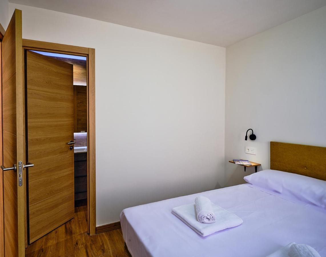 Leo Home- Bright & Centric 3 Bedrooms Apartment With Private Parking Included มาลากา ภายนอก รูปภาพ